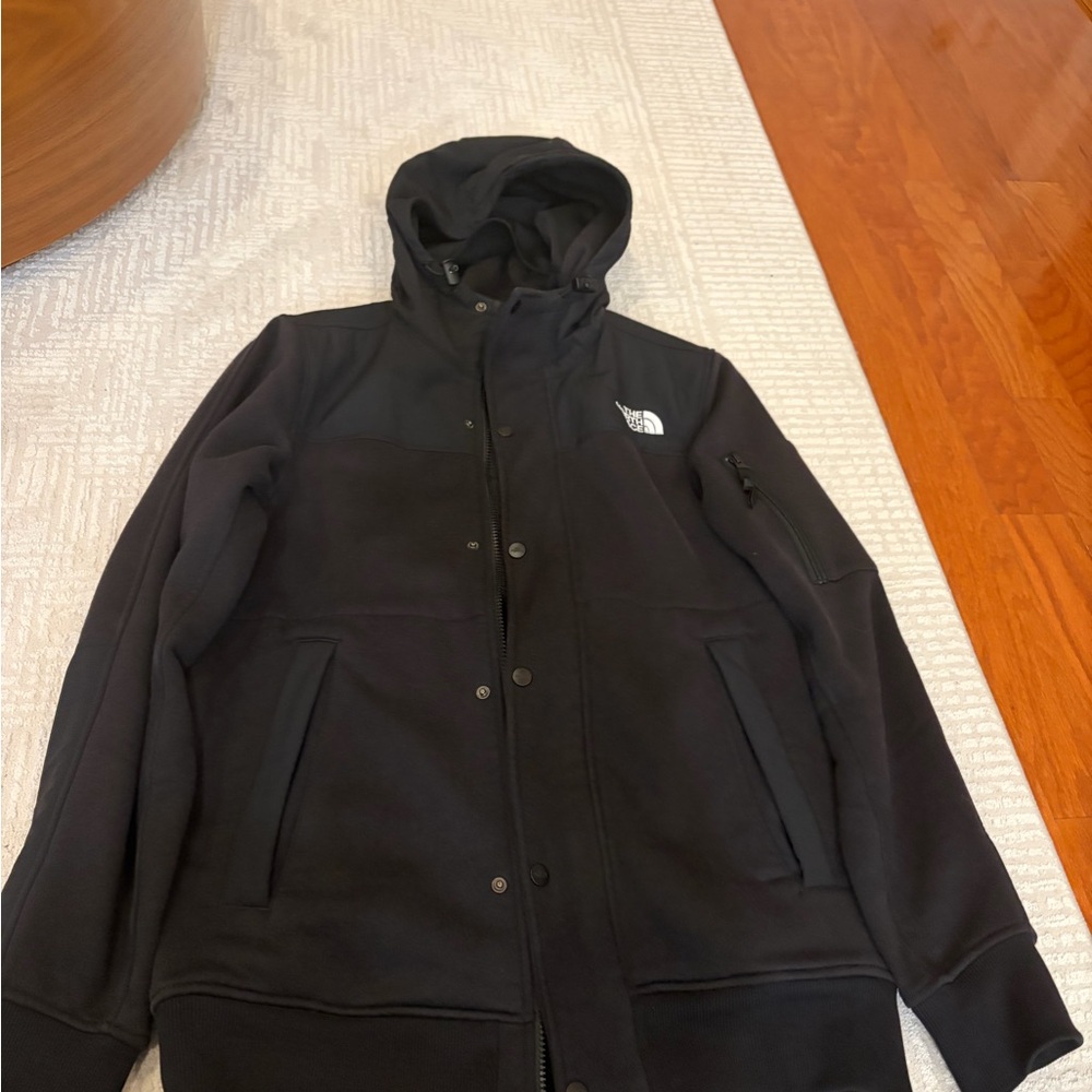 The North Face Men's Black Performance Jacket